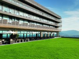 阿卡尔姆酒店，位于罗伊特林根的酒店