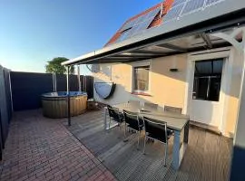 Ferienwohnung Neubörger mit Hottub