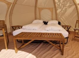 Haukafell Camping - Tents for Rents,位于霍芬的酒店