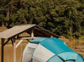 Recanto do Vale Glamping，位于波梅罗迪的豪华帐篷营地