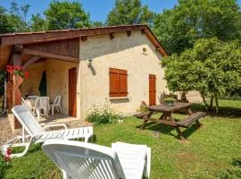 Maison Périgourdine avec Jardin, Terrasse et Accès Wifi à 3.5 km des Eyzies de Tayac - FR-1-616-131