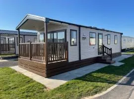 Maple Prestige Holiday Home