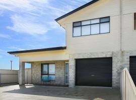 Blue Door Retreat，位于Edithburgh的酒店