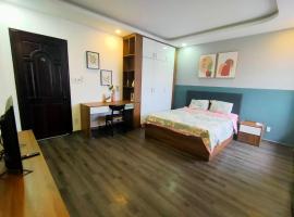 Start House COLIVING Walk 5 minute to the airport，位于胡志明市的酒店