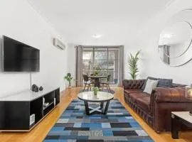 A Comfy Studio for 5 Next to Darling Harbour
