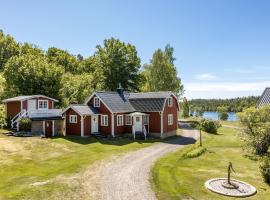 Holiday Home Mjöhult Utsikten by Interhome，位于Ätran的酒店