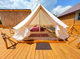 Glamping Agapia Agapescu，位于阿加皮亚的豪华帐篷