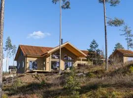 Prachtige woning bij het water met kano's en sauna