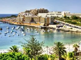 Holiday - Malta Balluta Beach