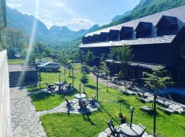 Boga Alpine Resort，位于Bogë的度假村