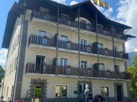 Albergo Panorama，位于马莱斯科的酒店