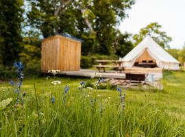 Cefn Crib Glamping，位于马汉莱斯的豪华帐篷