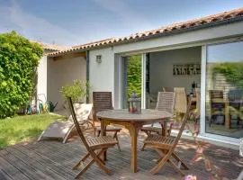 2 Bedroom Pet Friendly Home In Rivedoux-Plage