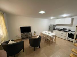 Aura，位于General Fernández Oro的酒店