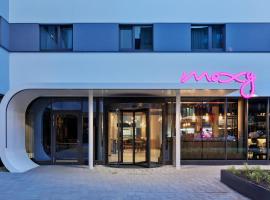 Moxy Hamburg Altona，位于汉堡汉堡芬克威尔德机场 - XFW附近的酒店