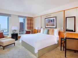 Ritz Carlton Residences DIFC Downtown Dubai，位于迪拜杂贝尔的酒店