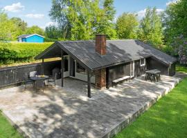 Awesome Home In Eskebjerg With Wifi，位于伊斯科博约格的酒店