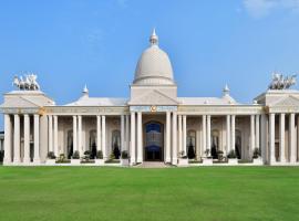 Sheraton Grand Palace Indore，位于印多尔伊思康因多尔附近的酒店