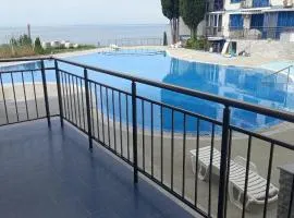 Pomorie Direkt am Pool