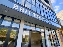 Britto Hotel，位于阿帕雷西达瓜拉廷桂塔机场 - GUJ附近的酒店