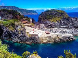 Casa dos Botes，位于圣克鲁什达什弗洛里什的旅馆