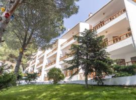 Seasons Park Resort Hotel，位于亚洛瓦的酒店