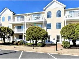 Family Friendly Beach Block Ocean View 3 BR, 2 BA, Condo near Wildwood Crest and Convention Center