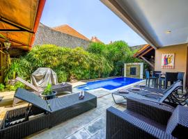 Villa SANKET - KUTA - 6 bedrooms - 6 bathrooms - Great Location，位于库塔的酒店