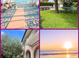 GREAT PRIVATE VILLA for family beach holidays and cultural outings near Forte dei Marmi RECOMMENDED，位于马里纳-迪-皮特拉桑塔的酒店