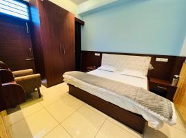 Hotel Anjum Regency，位于Bajaura的酒店