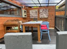 Makkocska Vend&eacute;gh&aacute;z，位于诺茨瓦约的木屋