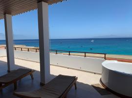 Hotel Casa Evora - luxury and beach front，位于Maio Aiport - MMO附近的酒店
