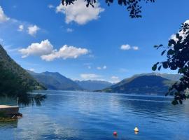 La terrazza sul lago，位于佩拉的别墅