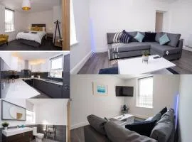 Luxurious 1 Bedroom Central Apartment. Sleeps 4