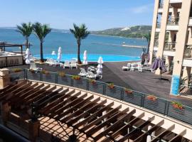 Port Balchik apartment，位于巴尔奇克的酒店