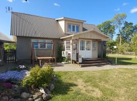 阿杜雅尼可杜玛住宿加早餐旅馆，位于Mätja的酒店