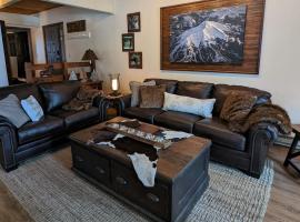 Lone Mountain Retreat，位于大天空市的酒店