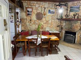 Katharo Traditional Villa，位于克里察的酒店