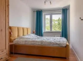 Apartament Żółty Stół