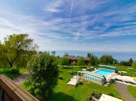 Le Garden - Vue lac - Piscine - Parking - Évian - Thonon - Lugrin，位于吕格兰的公寓