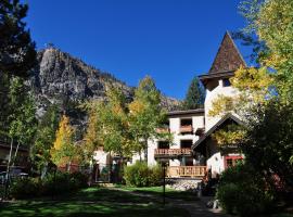 Olympic Village Inn Olympic Valley，位于奥林匹克谷的酒店