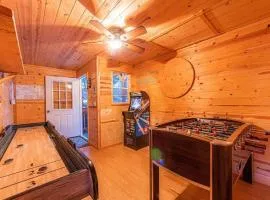 Cabin #3 Rainbow Trout - Pet Friendly- Sleeps 6 - Playground & Game Room