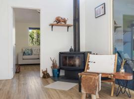 Fiery, cozy starry nights - Farm stay!，位于Bellthorpe的酒店