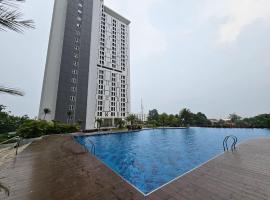 Apartemen Akasa Kirana T941 By LiviRooms Tangerang，位于切特-希利尔的酒店