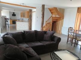 Maison de campagne，位于Saint-Jouan-de-lʼIsle的酒店