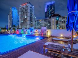 Night Hotel Bangkok - Sukhumvit 15，位于曼谷的酒店