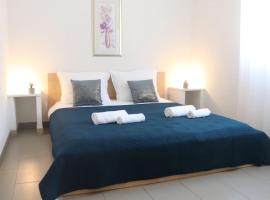 Apartment Nia&Nika Caska, Novalja with sea view and terrace，位于诺瓦利娅的酒店