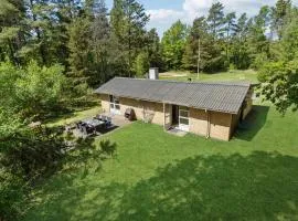 Stunning Home In Hadsund With Kitchen