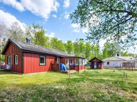 Amazing Home In Ljungby With Harbor View，位于永比的别墅