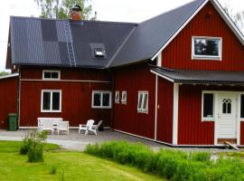 Vakantiehuis in Värmland midden in de natuur，位于Boda的酒店